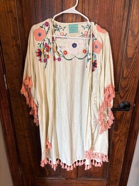 Judith March white with floral and tassels cardigan boho kimono worn twice